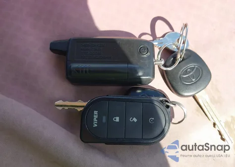 2017 Toyota Tundra Sr5 4.6L V8 из США, поврежденный, VIN 5TFEM5F1XHX121824